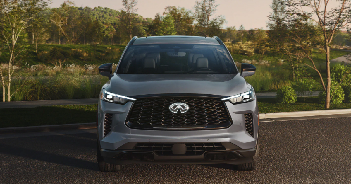 2025 INFINITI QX60 front view