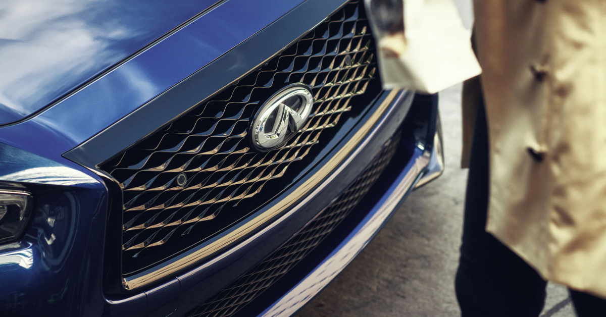 2024 INFINITI Q50 Grill and front logo