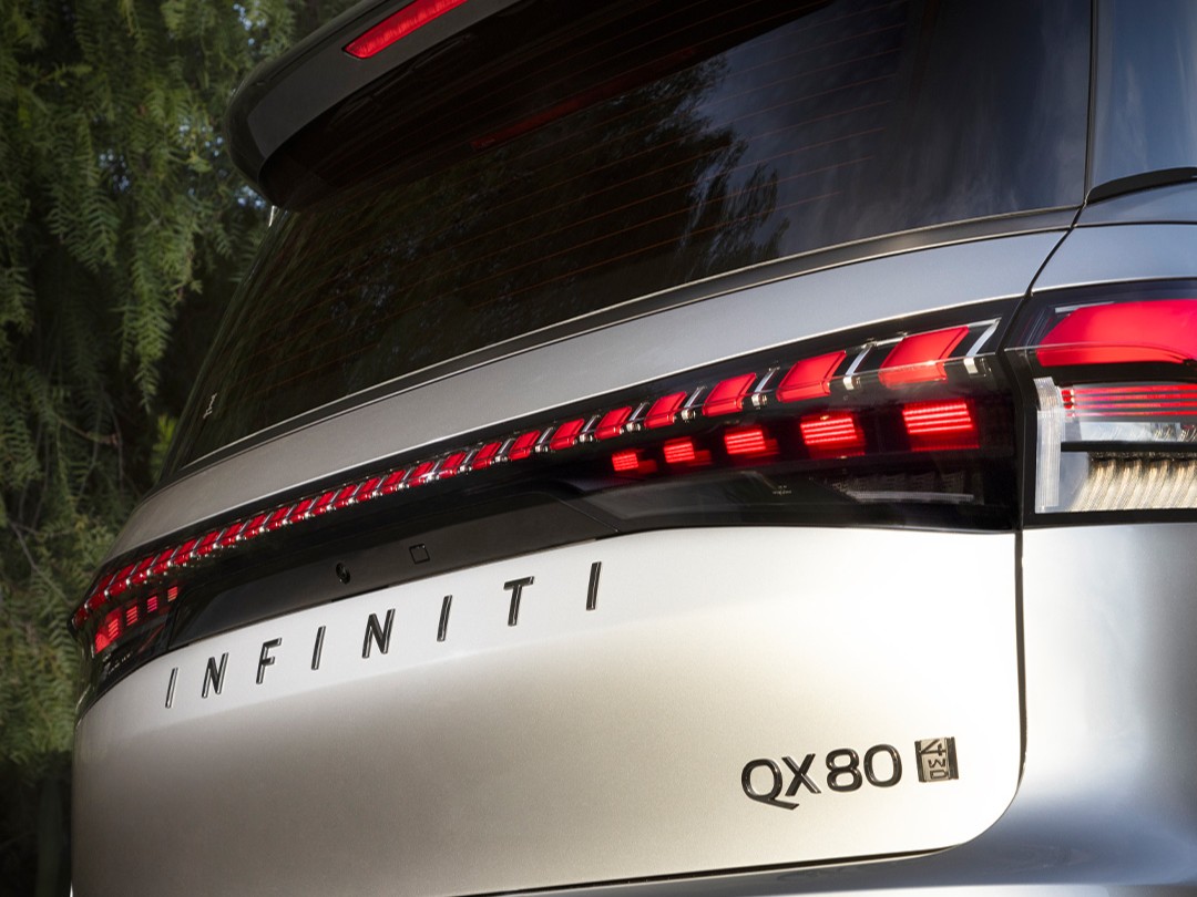 2025 INFINITI QX80