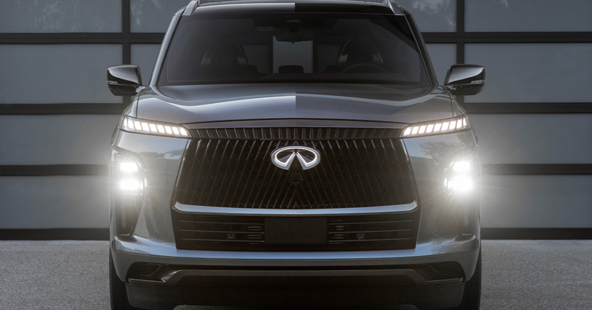 front view of the INFINITI 2025 QX80