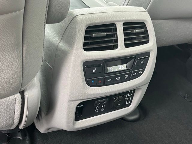 2022 Honda Pilot Touring 7 Passenger