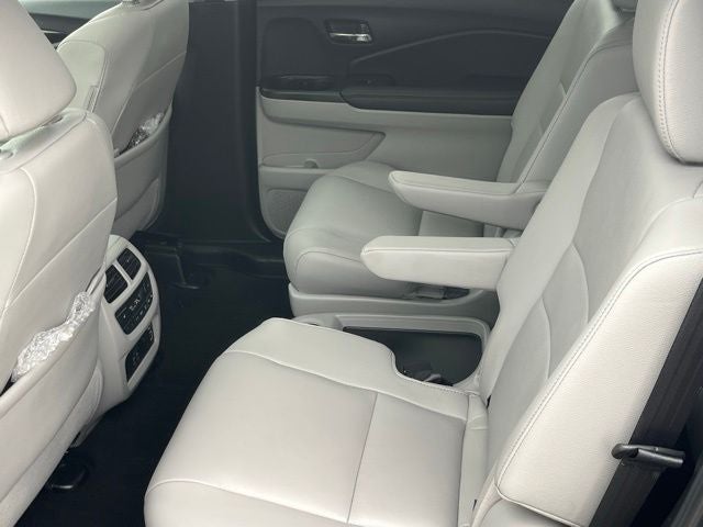 2022 Honda Pilot Touring 7 Passenger