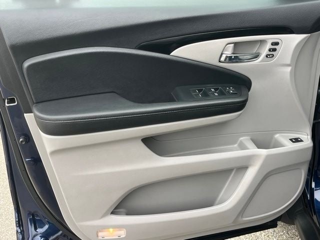 2022 Honda Pilot Touring 7 Passenger