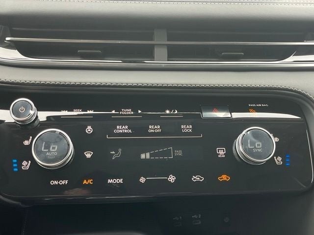 2027 INFINITI QX60 Luxe FWD