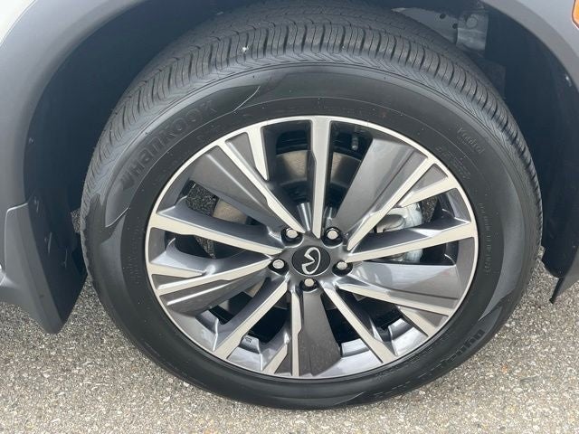 2027 INFINITI QX60 Luxe FWD