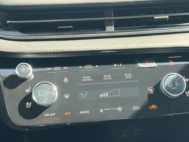 2027 INFINITI QX60 Luxe FWD