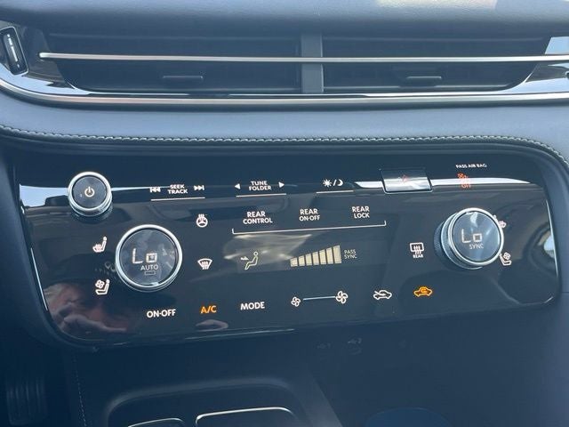 2027 INFINITI QX60 Luxe FWD