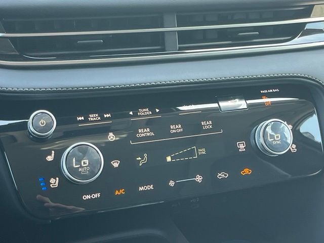 2027 INFINITI QX60 LUXE