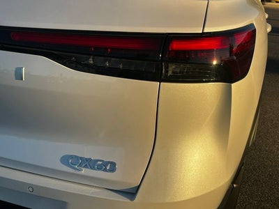 2026 INFINITI QX60 LUXE