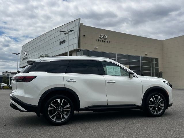 2023 INFINITI QX60 LUXE FWD