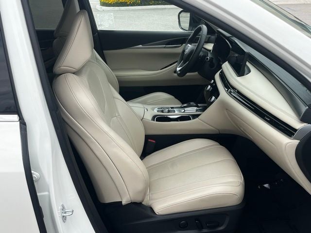 2023 INFINITI QX60 LUXE FWD
