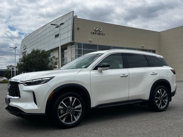 2023 INFINITI QX60 LUXE FWD