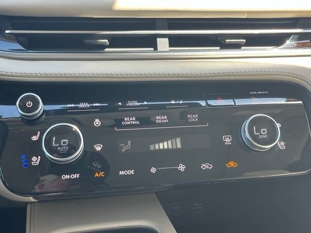 2023 INFINITI QX60 LUXE FWD