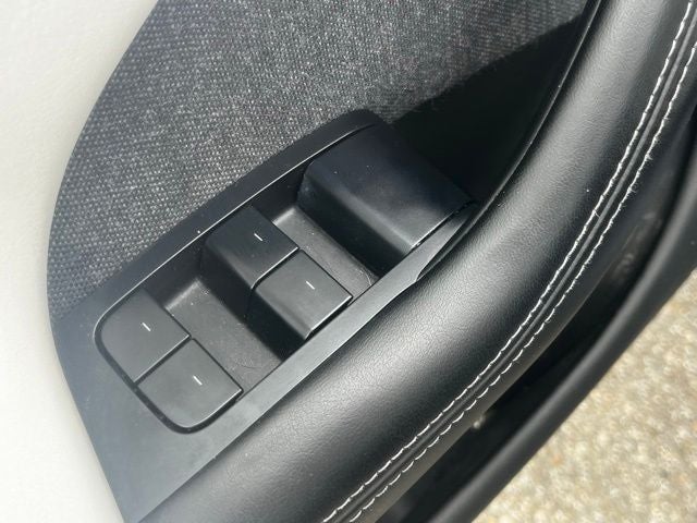 2022 Tesla Model S Base