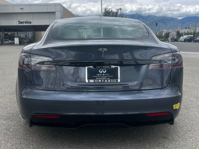 2022 Tesla Model S Base