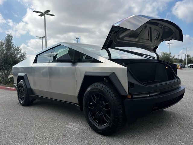 2024 Tesla Cybertruck Base