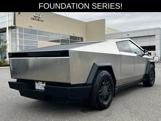 2024 Tesla Cybertruck Cyberbeast