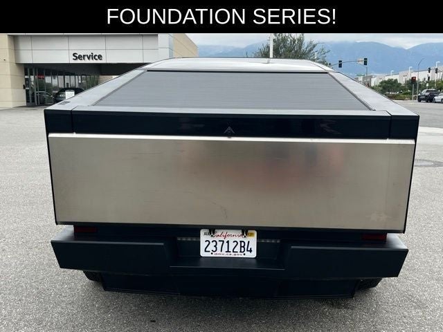 2024 Tesla Cybertruck Cyberbeast