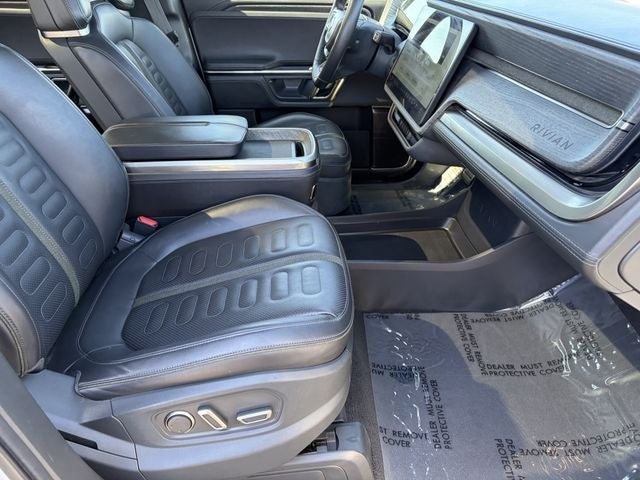2023 Rivian R1S Adventure