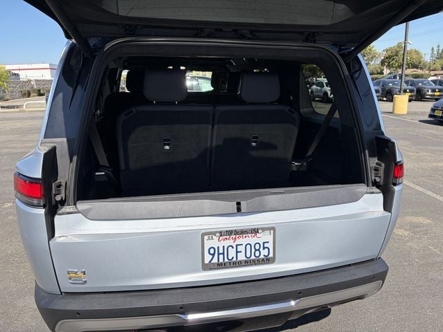 2023 Rivian R1S Adventure