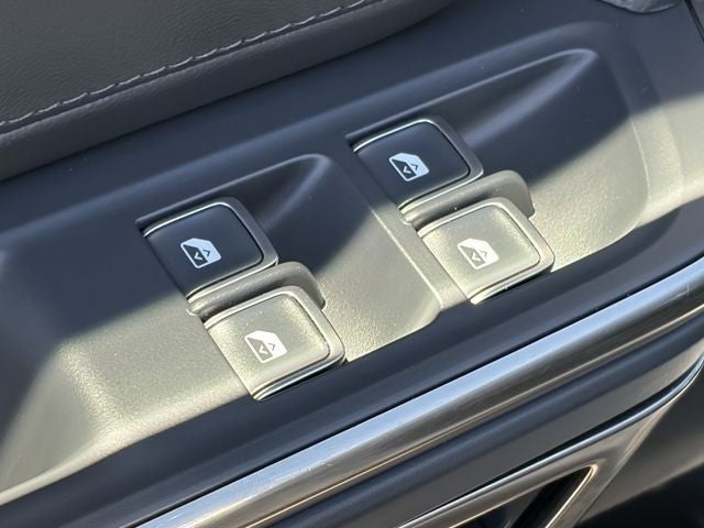 2023 Rivian R1S Adventure