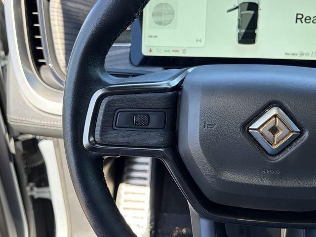 2023 Rivian R1S Adventure