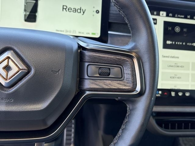 2023 Rivian R1S Adventure