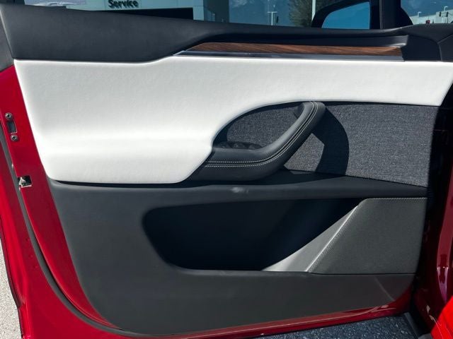 2023 Tesla Model X Standard Range