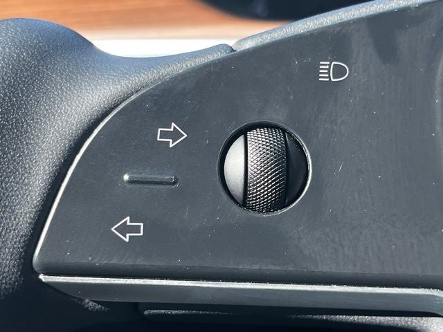 2023 Tesla Model X Standard Range