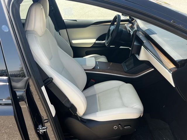 2024 Tesla Model X Base