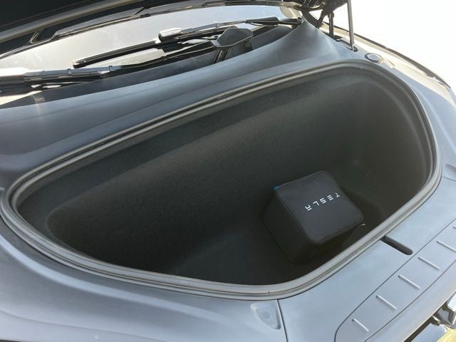 2024 Tesla Model X Base