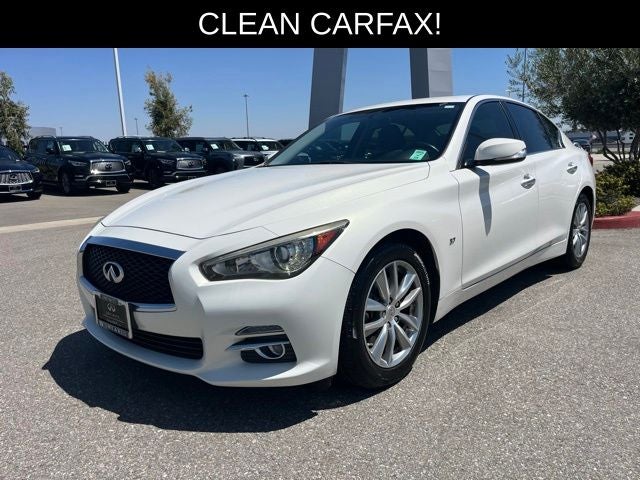 2015 INFINITI Q50 Base