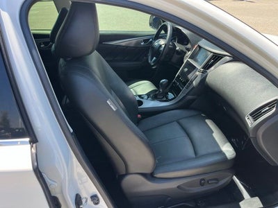 2015 INFINITI Q50 Base
