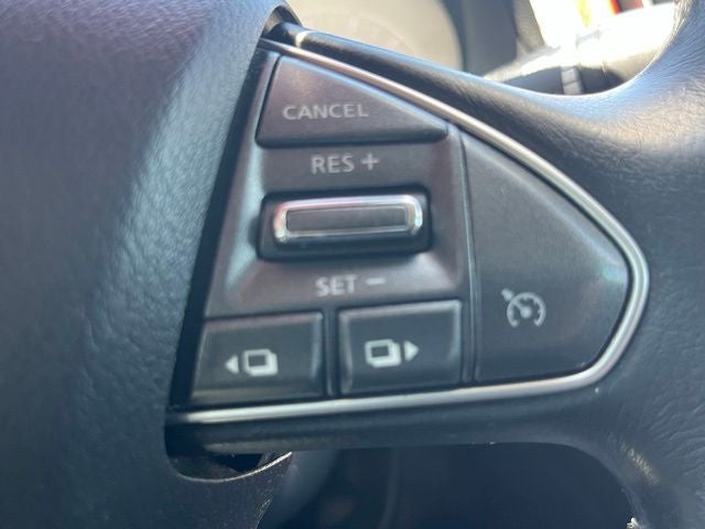 2015 INFINITI Q50 Base