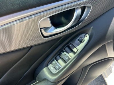 2015 INFINITI Q50 Base