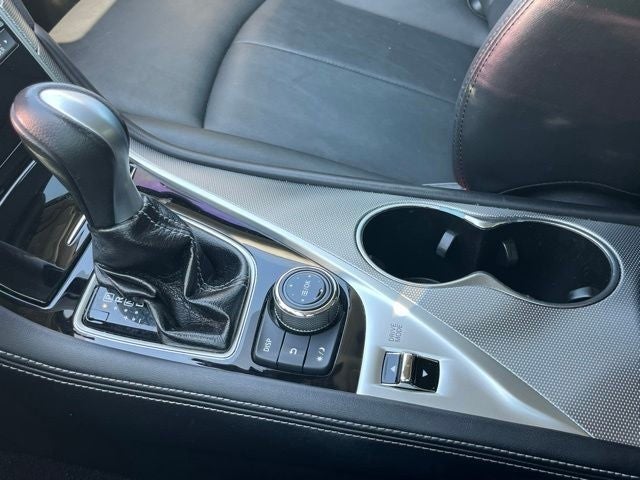 2015 INFINITI Q50 Base
