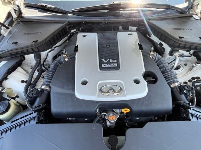 2015 INFINITI Q50 Base