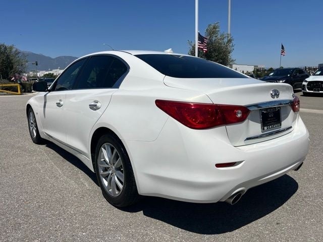 2015 INFINITI Q50 Base