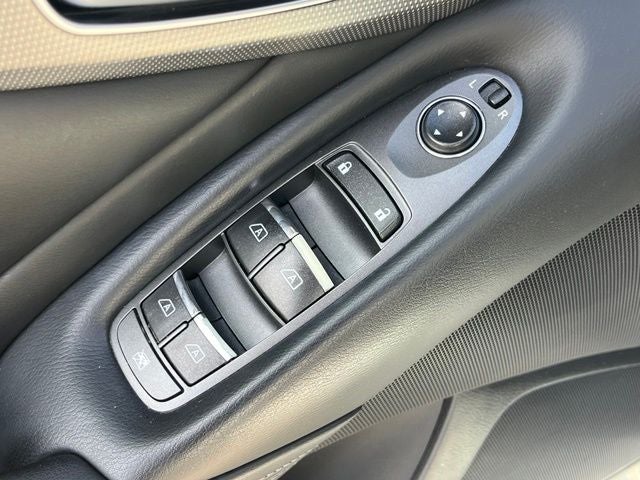 2017 INFINITI Q50 Signature Edition
