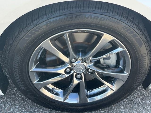 2017 INFINITI Q50 Signature Edition