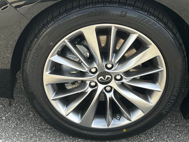 2023 INFINITI Q50 LUXE RWD