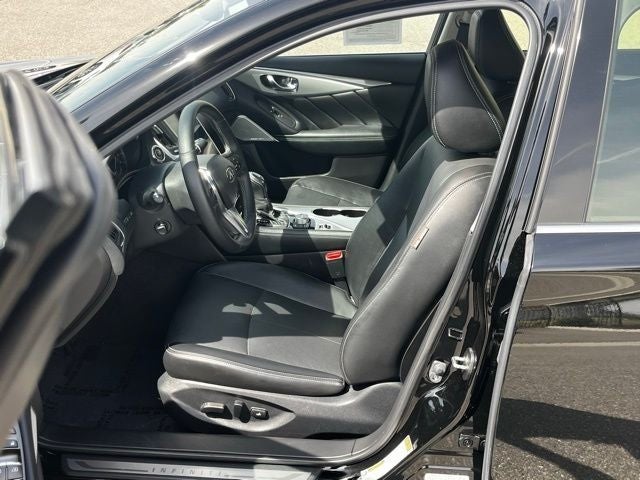2023 INFINITI Q50 LUXE RWD