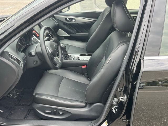 2023 INFINITI Q50 LUXE RWD
