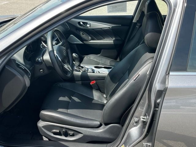 2023 INFINITI Q50 LUXE RWD