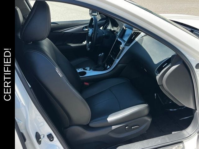 2023 INFINITI Q50 LUXE