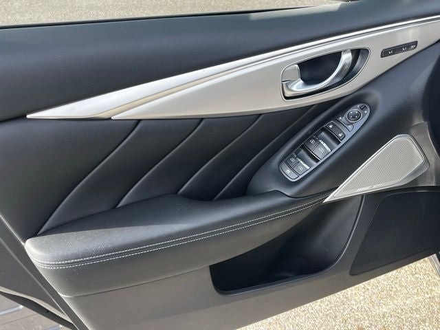 2023 INFINITI Q50 LUXE RWD