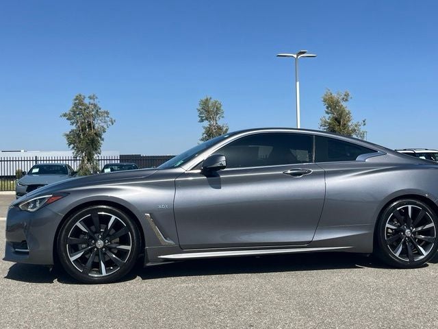 2019 INFINITI Q60 LUXE