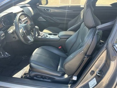 2019 INFINITI Q60 LUXE