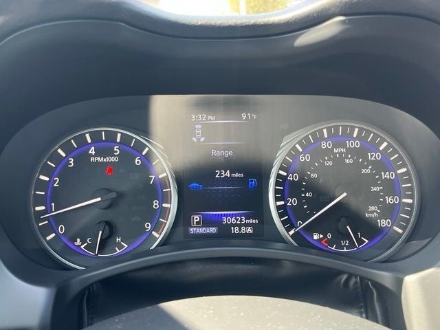 2019 INFINITI Q60 LUXE