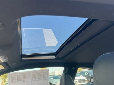 2019 INFINITI Q60 LUXE
